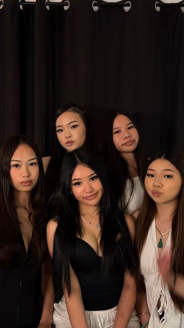Group shot with fresh sets