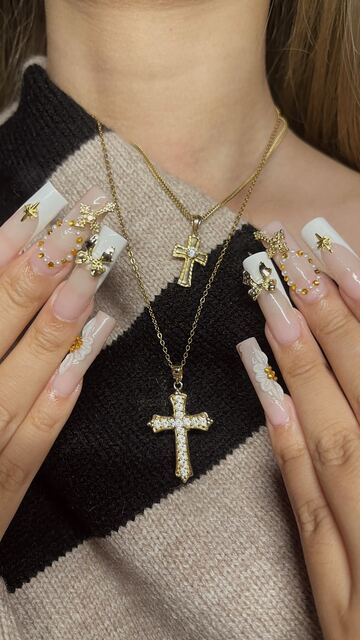 French set with cross necklace