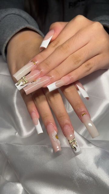 Long French set with charm detail