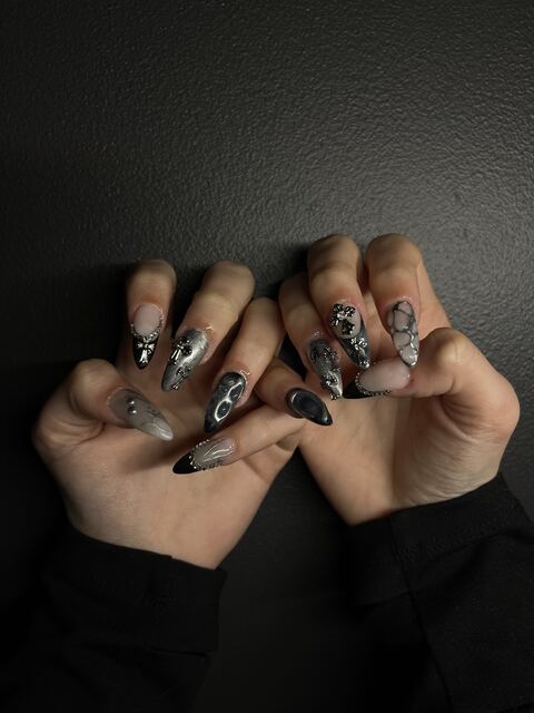 Dark chrome stiletto set